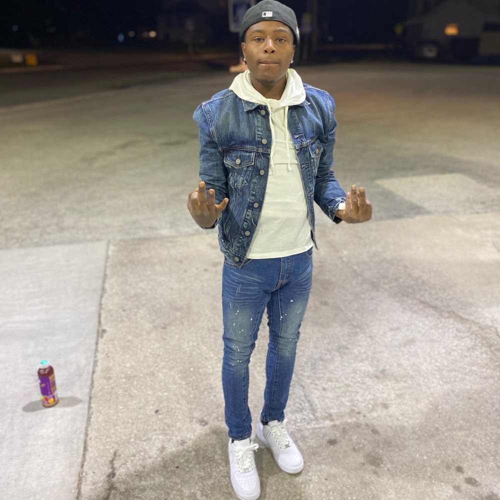 Meet your Posher, Kobe